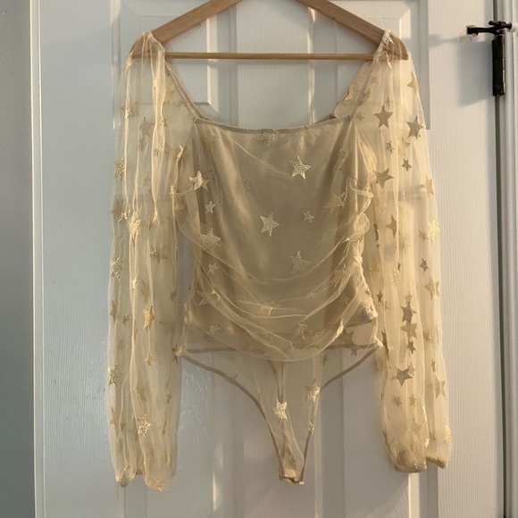 Le Lis Mesh Star Bodysuit - Picture 3 of 5